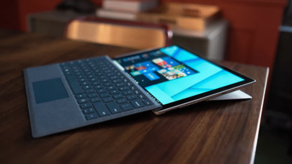 لپ تاپ استوک 12.3 اینچ Microsoft Surface Pro 5 i5 7th 8GB-RAM 128GB-SSD - Image 2