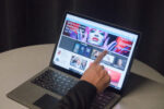 لپ تاپ استوک 13.5 اینچ Microsoft Surface Laptop 2 i5 8350U 8GB-RAM 256GB-SSD Graphic-Intel-2GB - Image 2