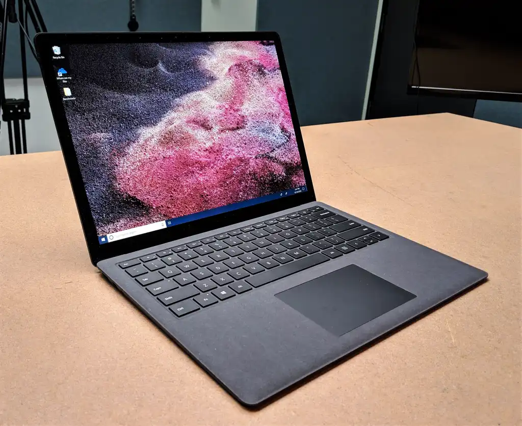 img_20181213_144213-100783024-orig-1.webp لپ تاپ استوک 13.5 اینچ Microsoft Surface Laptop 2 i5 8350U 8GB-RAM 256GB-SSD Graphic-Intel-2GB - Image 1